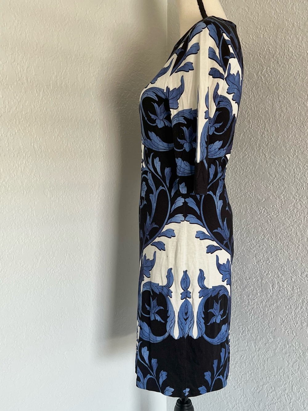 Alice + Olivia Delora Mini Dress - Picture 2 of 8
